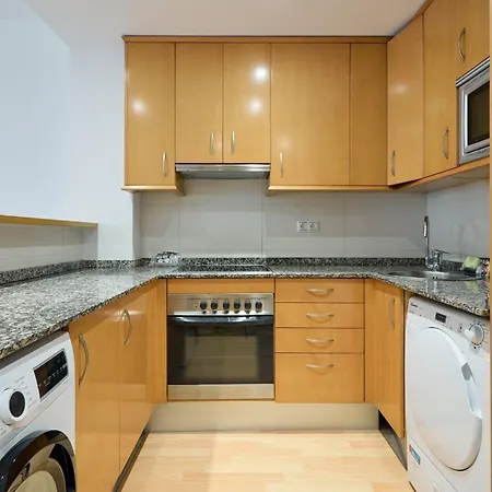1ind1011 - One Bedroom *