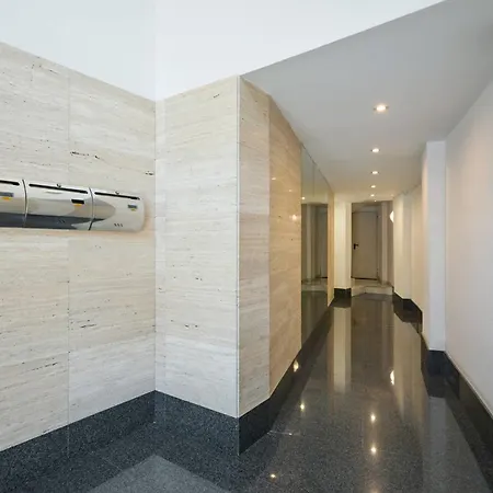 1ind1011 - One Bedroom *
