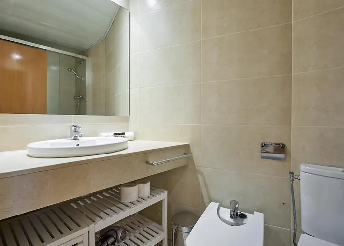 1ind1011 - One Bedroom Appartement *
